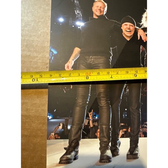 Metallica Worldwired Tour 2016/17/18 Concert Program Booklet - Picture 5 of 8